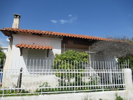 Μονοκατοικία 70τ.μ. για πώληση-Άγιοι θεόδωροι » Κέντρο