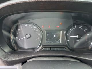 Citroen SpaceTourer 2022-thumb-13
