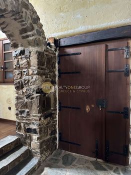 Detached home 500sqm for sale-Kamena Vourla » Center