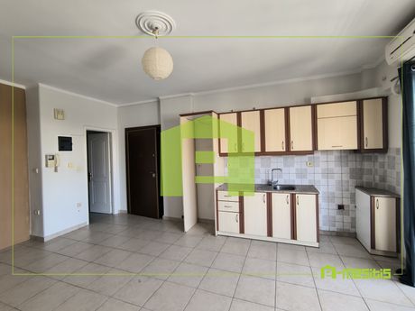 Studio 38sqm for rent-Patra » Terpsi