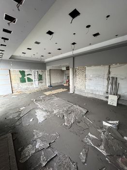 Store 67sqm for rent-Dafni