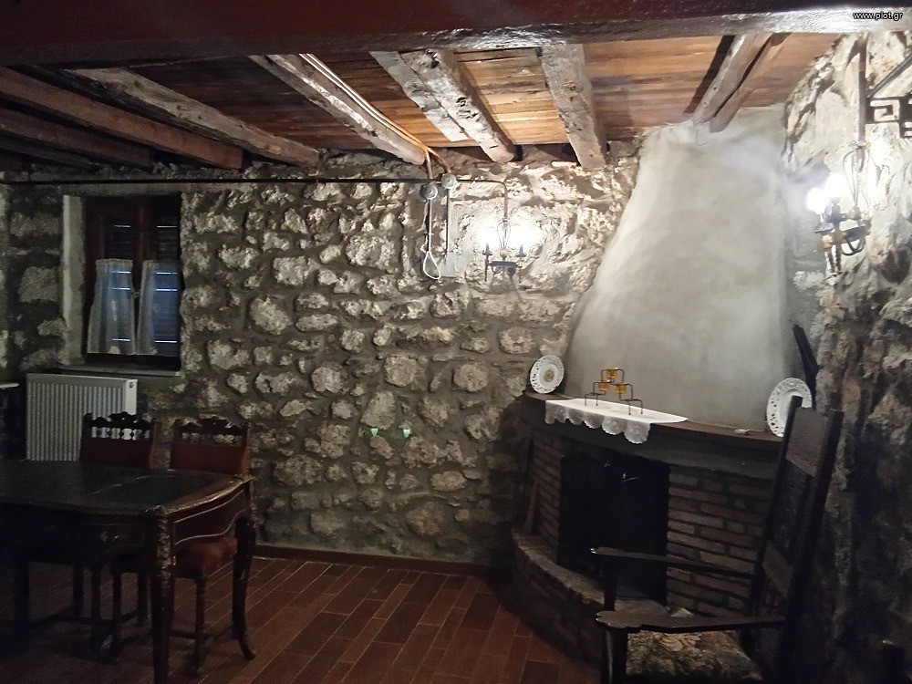 Ξενοδοχείο 150 τ.μ. πρός πώληση, Φθιώτιδας, Τιθορέα