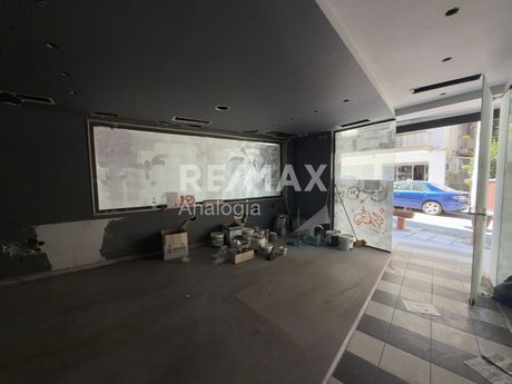 Store 196sqm for sale-Kalamaria » Center
