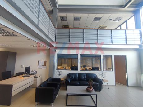 Επιχειρηματικό κτίριο 1.092τ.μ. για ενοικίαση-Αχαρνές