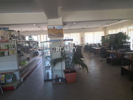 Showroom 230sqm for rent-Pylea » Nea Elvetia