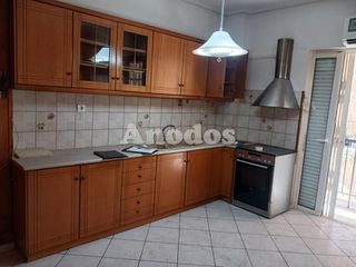 Διαμέρισμα 74 τ.μ. για πώληση, Πειραιάς, Αγία Σοφία-thumb-2