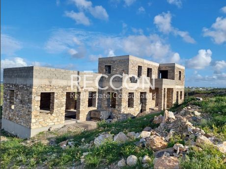 Κτίριο 350τ.μ. για πώληση-Πάρος » Πρόδρομος