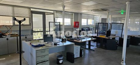 Business bulding 1.104sqm for rent-Pallini » Center