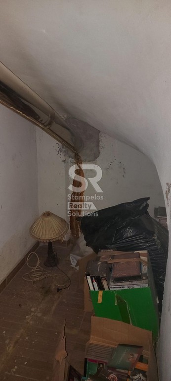 Αποθήκη 14 τ.μ. προς πώληση, Άγιος Διονύσιος