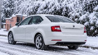 Skoda Octavia 2020 1.0cc AUTOMATIC-thumb-1