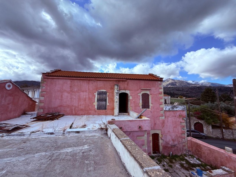 Κτίριο 423,70 τ.μ. προς πώληση, Κέντρο Φρε