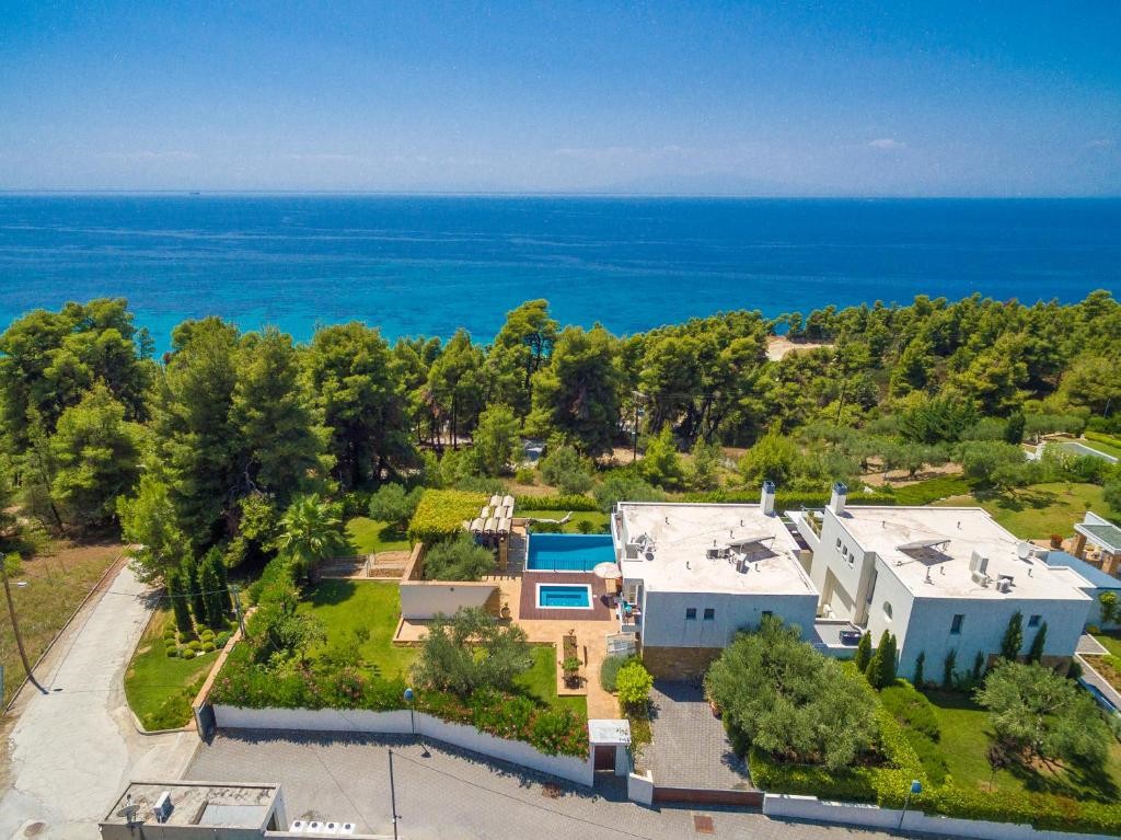 Βίλλα 450 τ.μ. πρός πώληση, Χαλκιδική, Κασσάνδρα