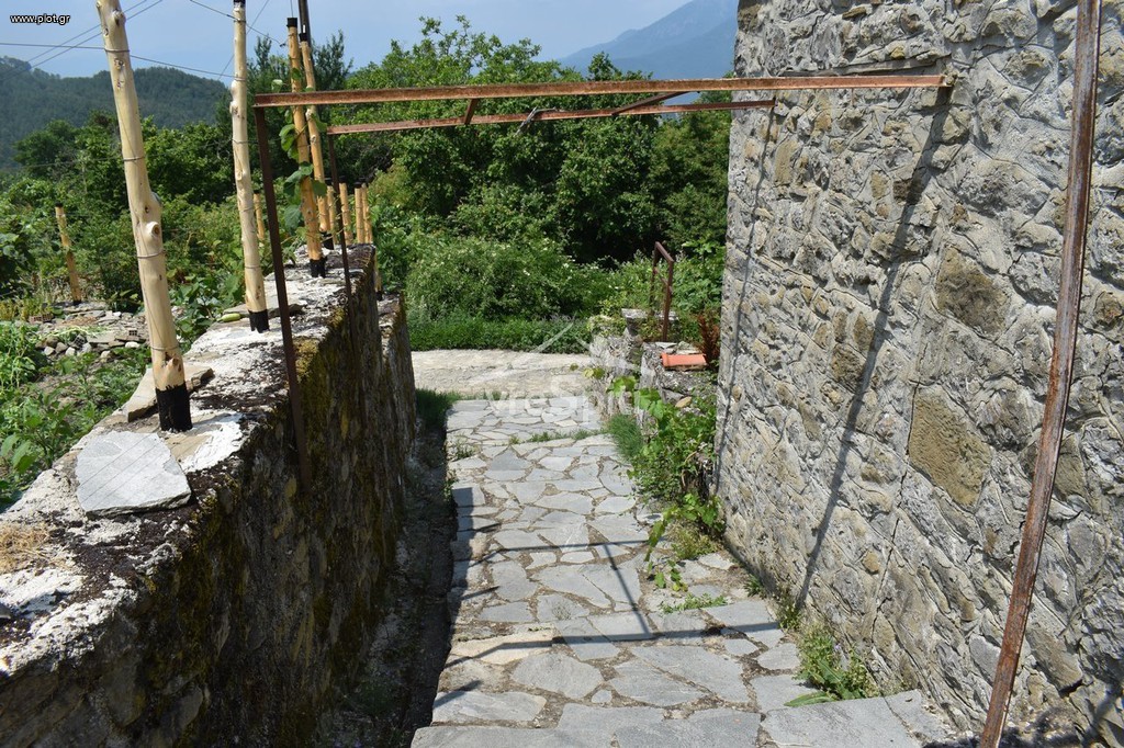 Μονοκατοικία 250 τ.μ. προς πώληση, Κόνιτσα
