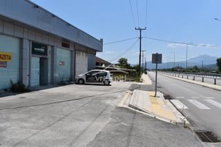Κατάστημα 230 τ.μ. προς ενοικίαση, Κέντρο Ιωαννίνων-thumb-2