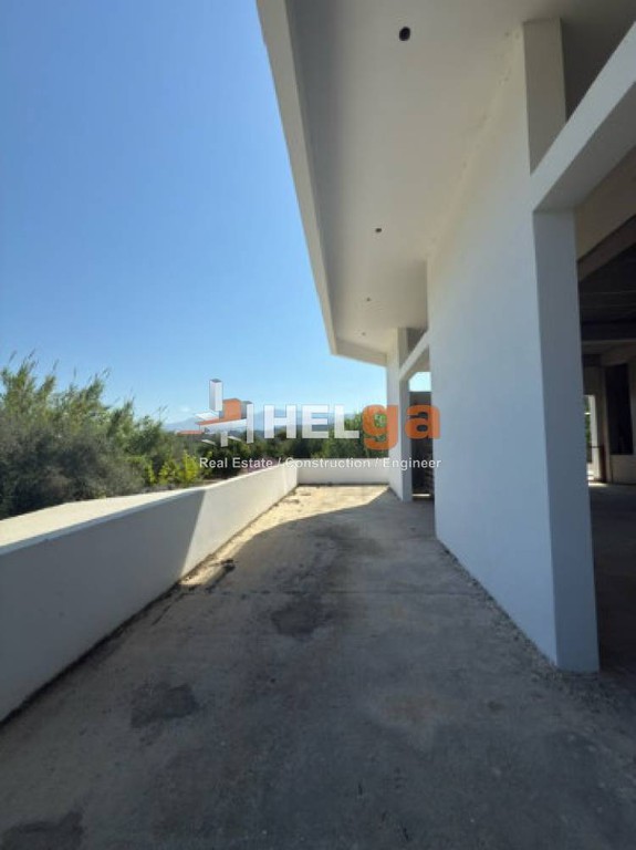 Κατάστημα 290 τ.μ. πρός ενοικίαση, Αχαΐα, Παραλία