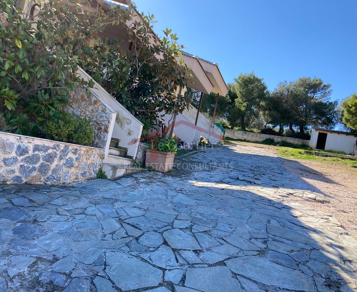 Κτίριο 492 τ.μ. πρός πώληση, Αττική - Υπόλοιπο, Μαρκόπουλο