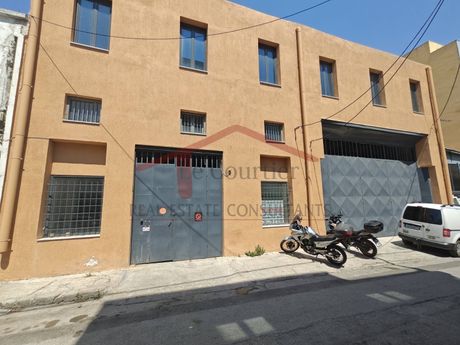 Επιχειρηματικό κτίριο 1.000τ.μ. για πώληση-Λιμάνι
