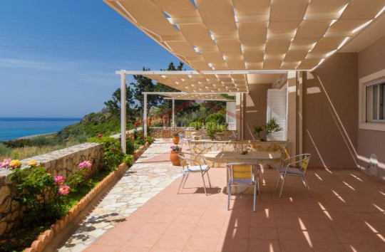Hotel 250 sqm for sale, Kefallinia Prefecture, Kefalonia