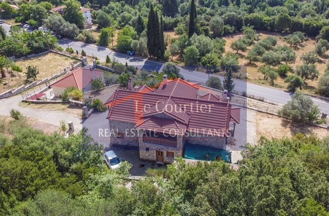 Βίλλα 270 τ.μ. πρός πώληση, Αρκαδία, Τρόπαια