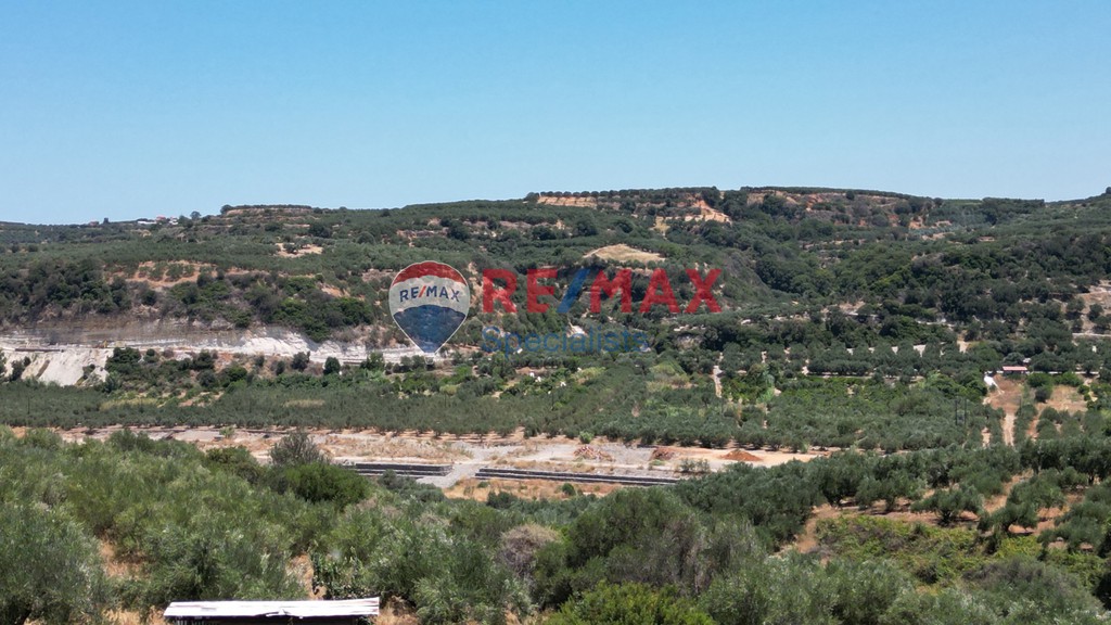 Οικόπεδο 4.686,66 τ.μ. προς πώληση, Πολεμάρχι