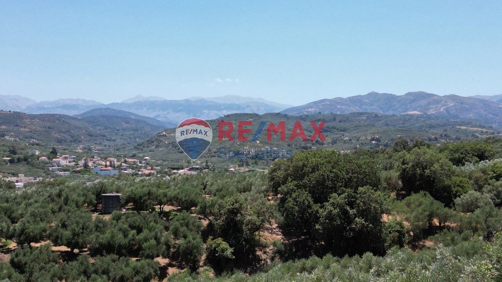 Οικόπεδο 4.686,66 τ.μ. προς πώληση, Πολεμάρχι