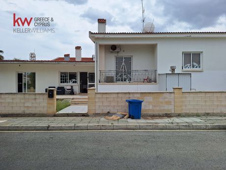 Μονοκατοικία 240τ.μ. για πώληση-