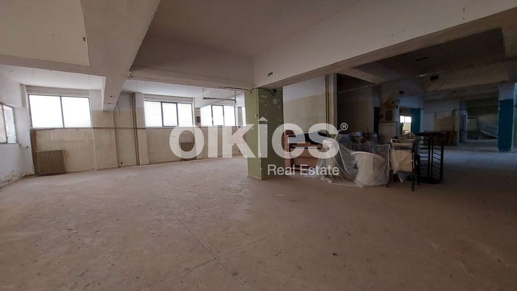 Κατάστημα 640 τ.μ. πρός πώληση, Θεσσαλονίκη - Κέντρο, Χαριλάου