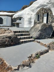 Συγκρότημα διαμερισμάτων 120 τ.μ. προς πώληση, Σαντορίνη-thumb-5