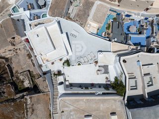Ξενοδοχείο 151 τ.μ. για πώληση, Κυκλάδες, Σαντορίνη-thumb-1