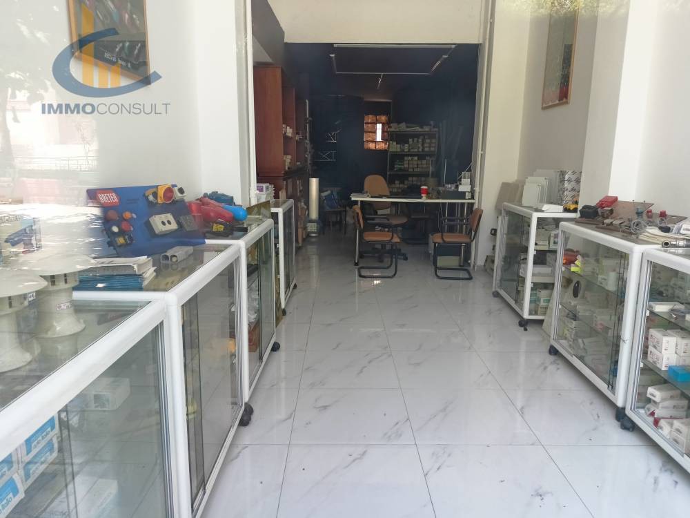 Κατάστημα 105 τ.μ. προς πώληση, Πλατεία Βάθης
