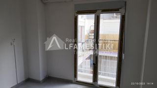 Διαμέρισμα 59 τ.μ. για πώληση, Πειραιάς, Καστέλλα-thumb-4