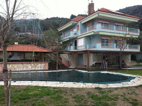 Βίλλα 350τ.μ. για πώληση-Αιδηψός » Λουτρά αιδηψού