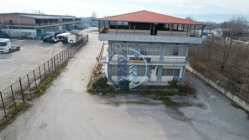 Επιχειρηματικό κτίριο 340 τ.μ. πρός ενοικίαση, Ν. Τρικάλων, Τρίκαλα