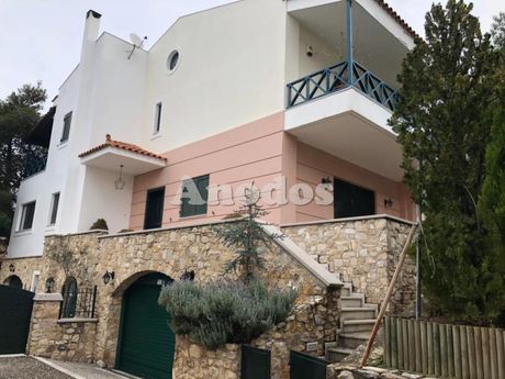 Μονοκατοικία 350τ.μ. για ενοικίαση-Πεντέλη » Κέντρο
