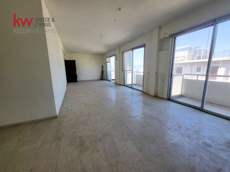 Office 75sqm for rent-Patra