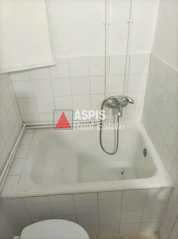 Studio 32 sqm for sale, Athens - Center, Attiki