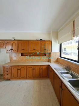 Διαμέρισμα 130τ.μ. για ενοικίαση-Πάτρα » Αγία σοφία