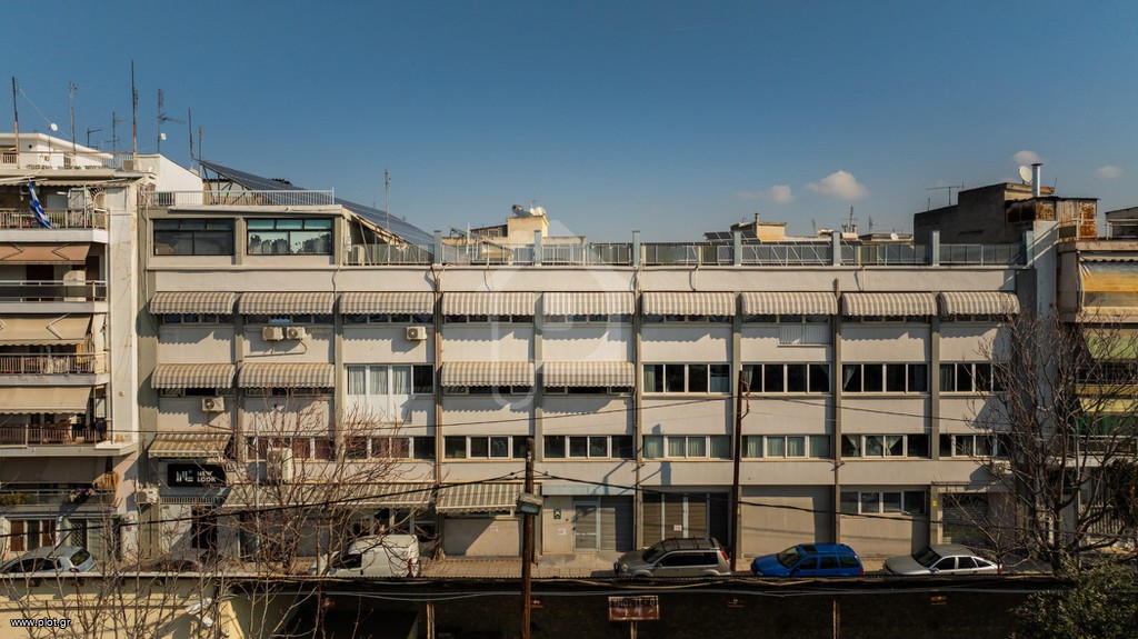 Κτίριο 5.444 τ.μ. προς ενοικίαση, Σκεπάρνη