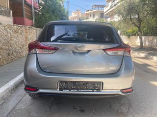 Toyota Auris 2017-thumb-2