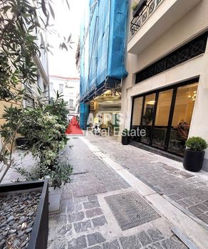 Επιχειρηματικό κτίριο 1.800τ.μ. για πώληση-Κέντρο