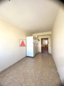 Office 20sqm for rent-Kentro