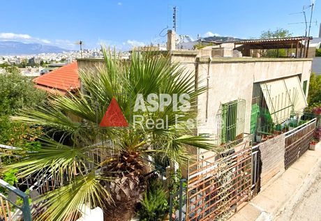 Οικόπεδο 200τ.μ. για πώληση-Εξάρχεια - νεάπολη