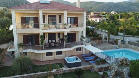 Villa 460sqm for sale-Kefalonia » Leivatho