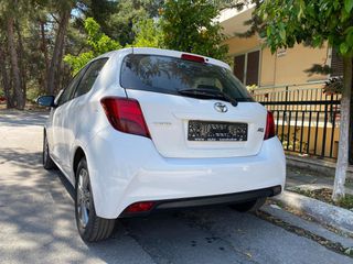 Toyota Yaris 2017-thumb-1
