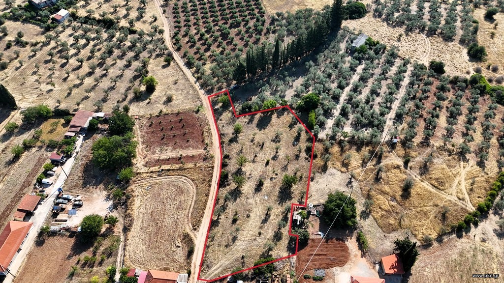 Αγροτεμάχια 3.075 τ.μ. προς πώληση, Λυγουριό