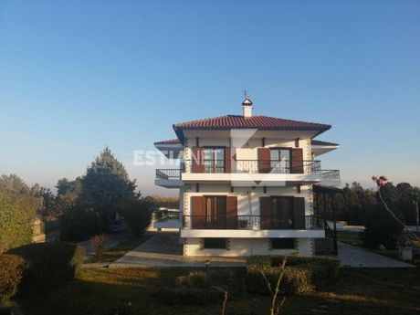 Μονοκατοικία 295 τ.μ. για ενοικίαση