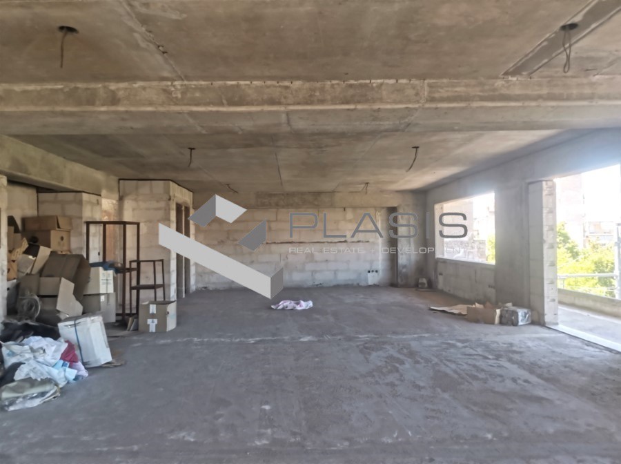 Επιχειρηματικό κτίριο 678 τ.μ. προς πώληση, Κεραμεικός