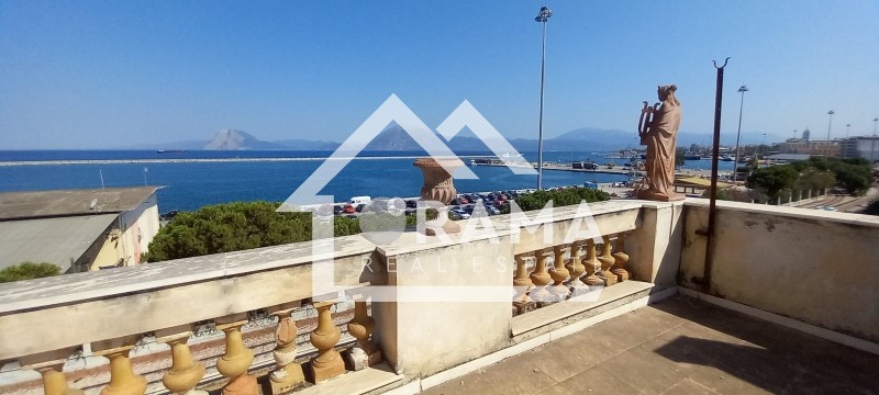 Επιχειρηματικό κτίριο 655 τ.μ. προς ενοικίαση, Κέντρο Πάτρας