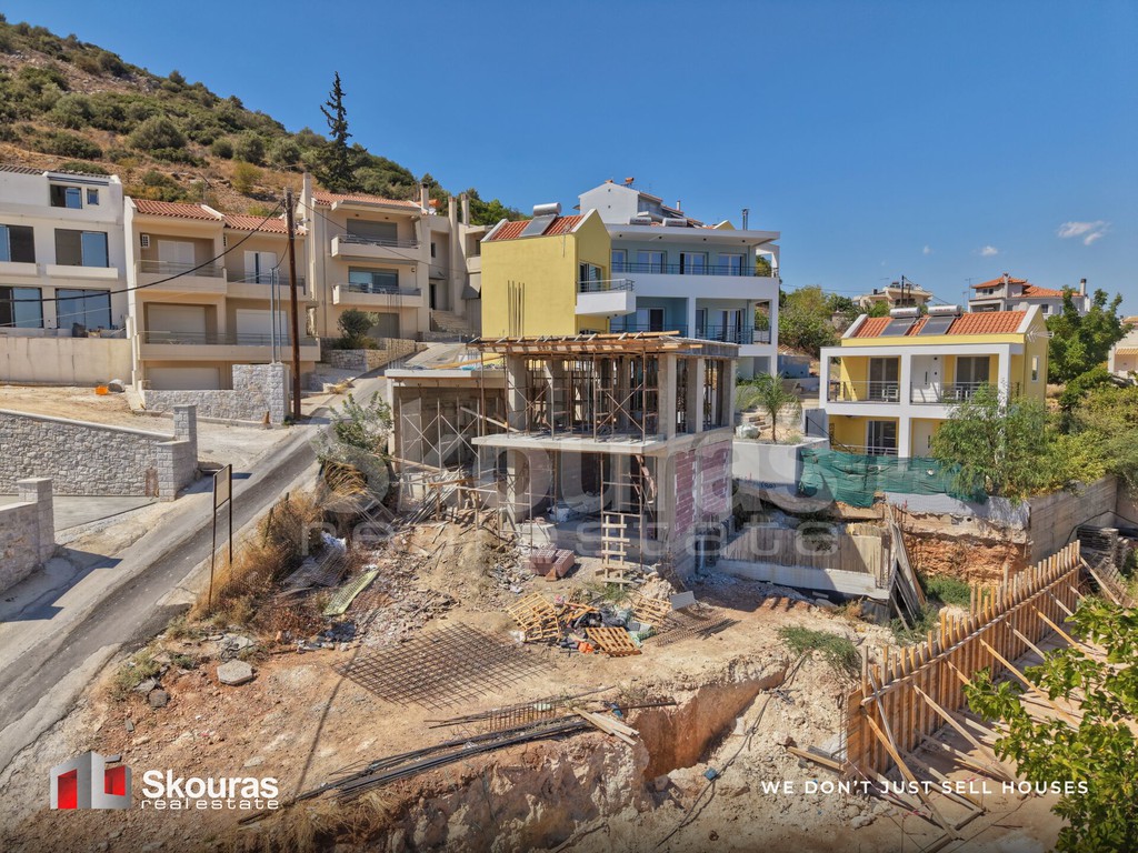 Μεζονέτα 103,59 τ.μ. προς πώληση, Εξώστης