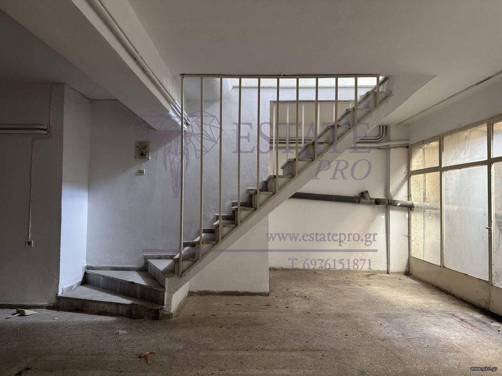 Αποθήκη 123 τ.μ. πρός πώληση, Αθήνα - Νότια Προάστια, Ζωγράφου